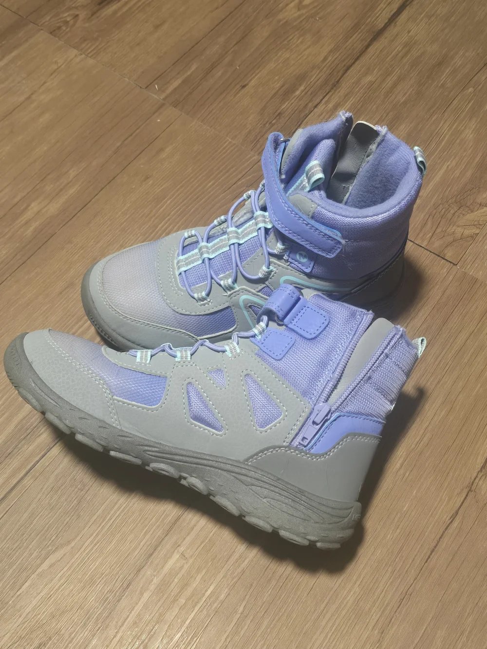 Merrell Big Kids' Lavender and Gray Adventure Polar Trekker Boots Size 4